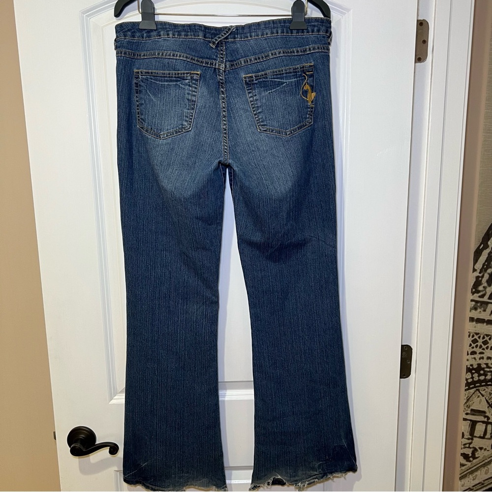Phat Fashions Women's Dark Wash Distressed Stretchy Denim Blue Jeans Size 15